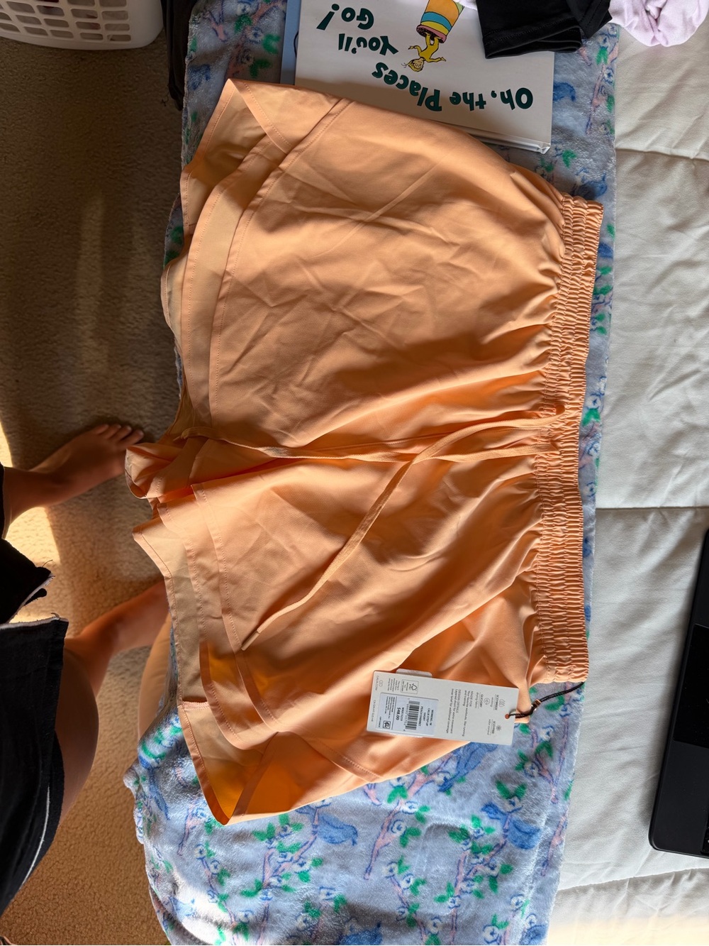 Peach Elastic-Waist Women’s Shorts